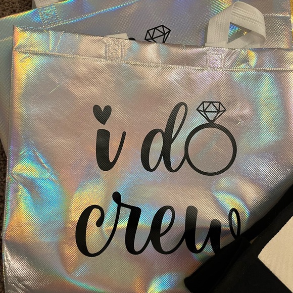 Bride Gift Set - Picture 5 of 8